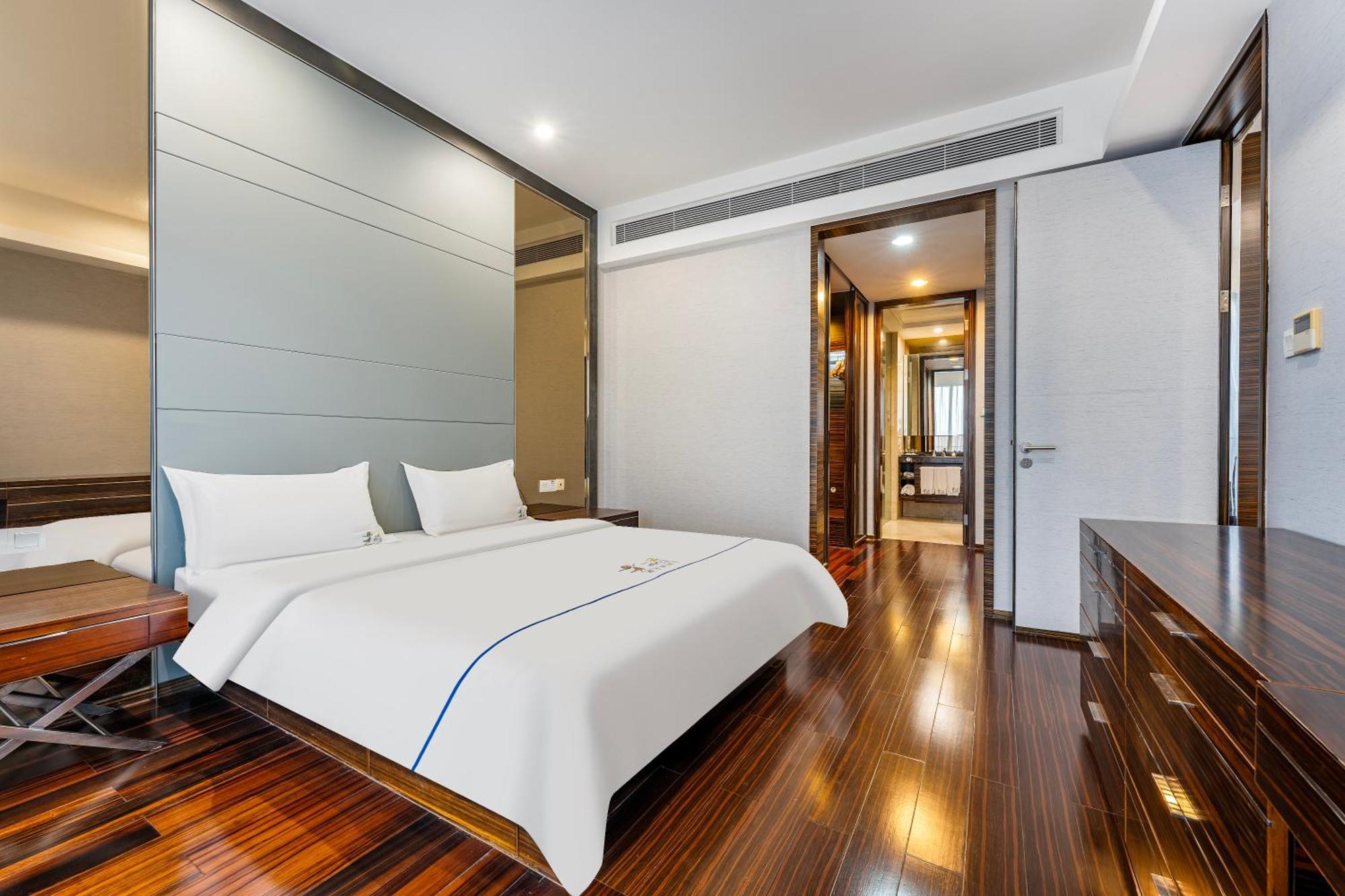 Estay Residence-Poly World Trade Center Cantón Exterior foto